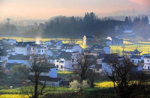 Huangshan, Anhui: Spring Returns to South Anhui, Mist-Covered Beauty Like a Fairyland