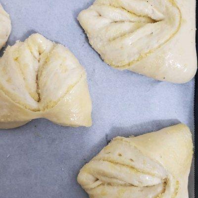 这道椰蓉面包藏着小惊喜，瞬间征服你