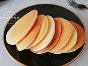 This small cake is soft and sweet, children love to eat it, no need for an oven, it can be made with a flat-bottomed pan.