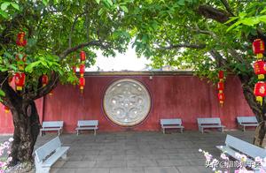 ‘No Talents Emerge from Hainan, No Doors to the Dragon Gate’ - A Lament