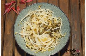 Sprouts Stir-Fried with Pickled Cabbage: A Simple and Appetizing Home-Cooked Dish for Less Than 3 Yuan