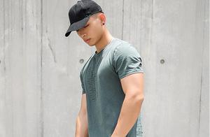 These fitness clothes are not only stylish and fashionable but also easy to care for.