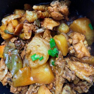 告诉你3个诀窍，在家也能做出一盘地道鲜嫩的铁锅鸡