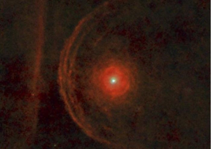 【太平洋电脑网】地球附近一颗红超巨星出现怪象 会发生超新星爆发？