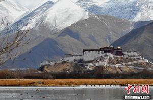Lhasa City Scenery: Half City of Mountains, Half City of Lakes