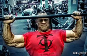 Weight is just supportive; the key to increasing arm circumference lies in training techniques.