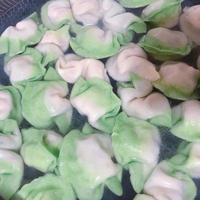 在家做酸菜翡翠饺子，比买的更好吃