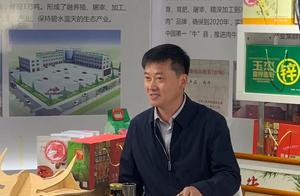Yangxin County Deputy County Magistrate Transforms into ‘Live Streaming Salesmaster’: Promoting Ice Clear Jade Pure Flowers and Sunshine Trustworthy Cattle