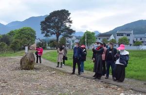 Cloud Mist: Zhejiang Team Invites China's First Poetry Beach to Upgrade 'Fourteen Five' Plan...