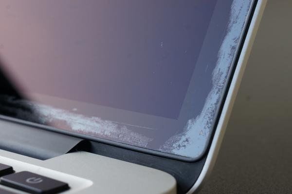太平洋电脑网■苹果继续为MacBook Pro提供屏幕涂层维修