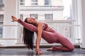 10-Minute Stretches to Practice Every Day: Create Beautiful Lines