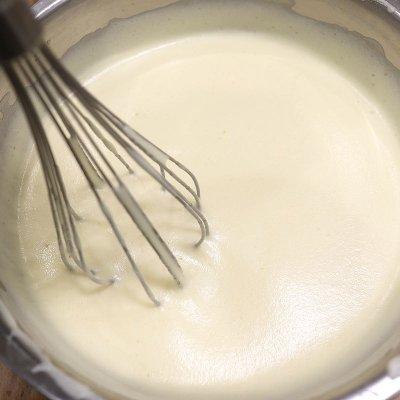 下饭神器杏仁味海绵杯子蛋糕，拌饭还能吃三碗