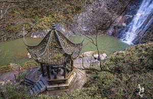This secluded village deep in the mountains is a National 5A scenic area, open all day, and you can't finish exploring it in a day.