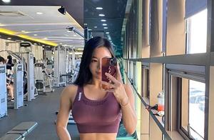 Don't Just Do Crunches to Build Your Abs - These 4 Exercises Will Blast Your Neglected Obliques