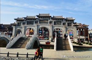 When the flowers bloom and the weather is warm, all the people of Gansu went here.