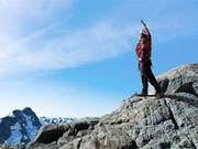 Life is like a road with milestones, how many have you crossed? Wish you steps calmly, getting better and better!