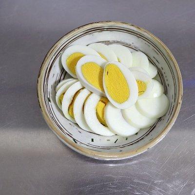 凉拌酸辣蒜香鸡蛋的懒人做法一样美味