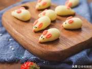 One by one chubby and cute little mouse figurines – perfect for amusing children at home!