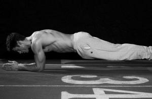 4 Best Exercises for Beginners to Strengthen Muscles and Train Effectively