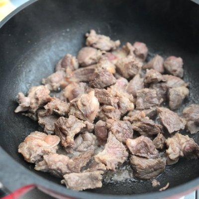 盘子也想舔干净的「法式红酒炖牛肉」