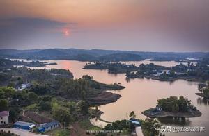 Yulong Lake: Finding Beauty in the Heart's State of Mind