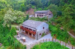 This Wenzhou Guesthouse Offers Poetic Living!
