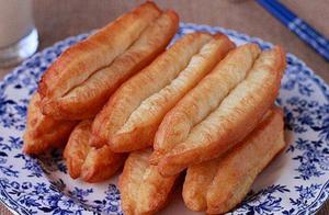Finally Useful: Making Fried Dough Sticks with Stockpiled Flour (Fluffy, Crispy, and Hollow)