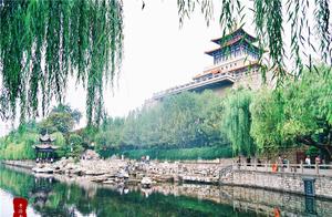 Jinan, Shandong: A Day in the Life of an Old Jinan Resident, Starting with Water Collection from Black Tiger Spring