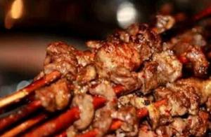 I Ordered 20 Lamb Skewers in Xinjiang, and the Boss Laughed at Me - A Very Embarrassing Experience