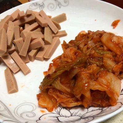 最常吃的家常菜，还属泡菜炒年糕最诱人