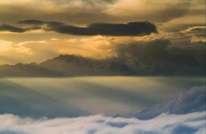 Take You to See Sichuan's Most Beautiful Cloudfalls (with Travel Essential Checklist)