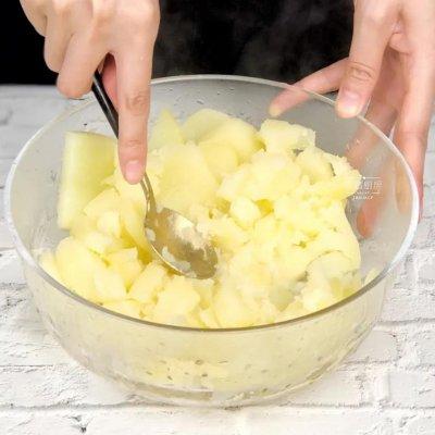 冬天的的味道，土豆蘑菇不用烤箱照样能做