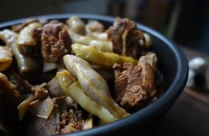 Teaches You How to Make Nutritious and Delicious Split Pea and Pork Rib Stew – Simple and Delicious Recipe