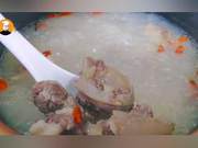 Cow Heel Soup (Huang Jing Goji Berry Cow Heel Soup) is the Most Nourishing to Stew, with Thick, Creamy Broth, Tender and Soft Beef – Everyone in the Family Loves to Drink It