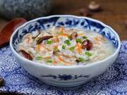 Plain rice porridge is too monotonous; simply add a few common ingredients, and the fragrance will be immediately doubled, and the nutrition will instantly increase.