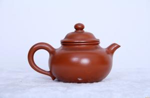 Inner Test: Three Teapots, Which Do You Prefer to Use for Brewing Tea? Test Your Financial Situation in Three Years
