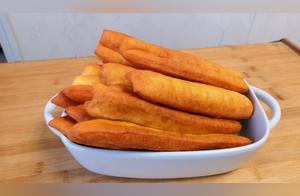 Learn to Make Homemade Fried Dough Sticks at Home with No Water Needed - Delicious and Nutritious