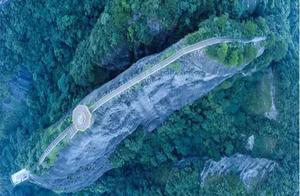 A World-Wonder Cliff Viewing Platform, Surprisingly Located Here - Extremely Thrilling Thousand-Tiered Stone Steps