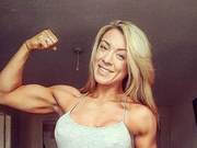 How She Overcame Anorexia and Transformed from a ‘Chubby Girl’ into a Model