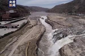 Huang He (Yellow River) Huhituo Waterfall Experiences 'Peach Blossom Flood' - Magnificent!