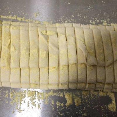 #一起加油，我要做A+健康宝贝# 雪菜肉丁手擀面