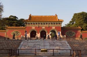 The Tomb of Emperor Qianlong and Emperor Huaisheng (Huang Taiji) in Shenyang, a World Heritage Site