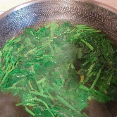 在家做酸菜翡翠饺子，比买的更好吃