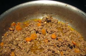 This sauce, we make it about every few days at home, very fragrant when stir-fried with noodles, steamed buns, and rice! The recipe is super simple!