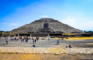 Mexico City: Born from the Ancient Times, Still Calm and Composed