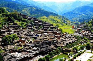 Translated Title: Located in China, Rated as One of the Most Beautiful Ancient Towns, and Holds a Guinness World Record.