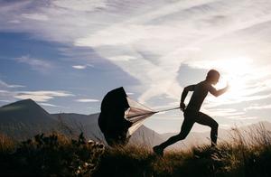 New Year: Become Yourself, Achieve Yourself, Let Go of Yourself