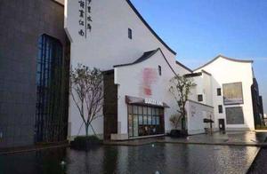 Jiangsu’s Viral Tourist Attraction Turns Out to Be a Regular Service Area – Is It Really That Beautiful?