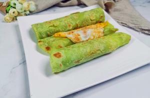This breakfast roll is always delicious, flavorful, chewy, and ready in just three minutes!