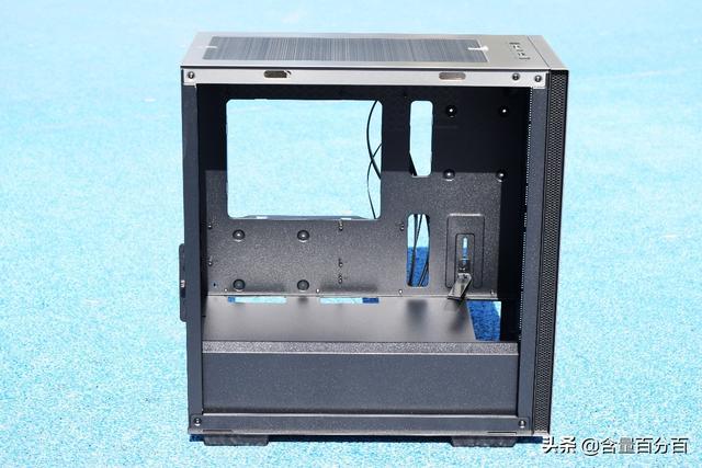 把万元硬件装进百元机箱？九州风神魔方110磁吸电脑机箱装机